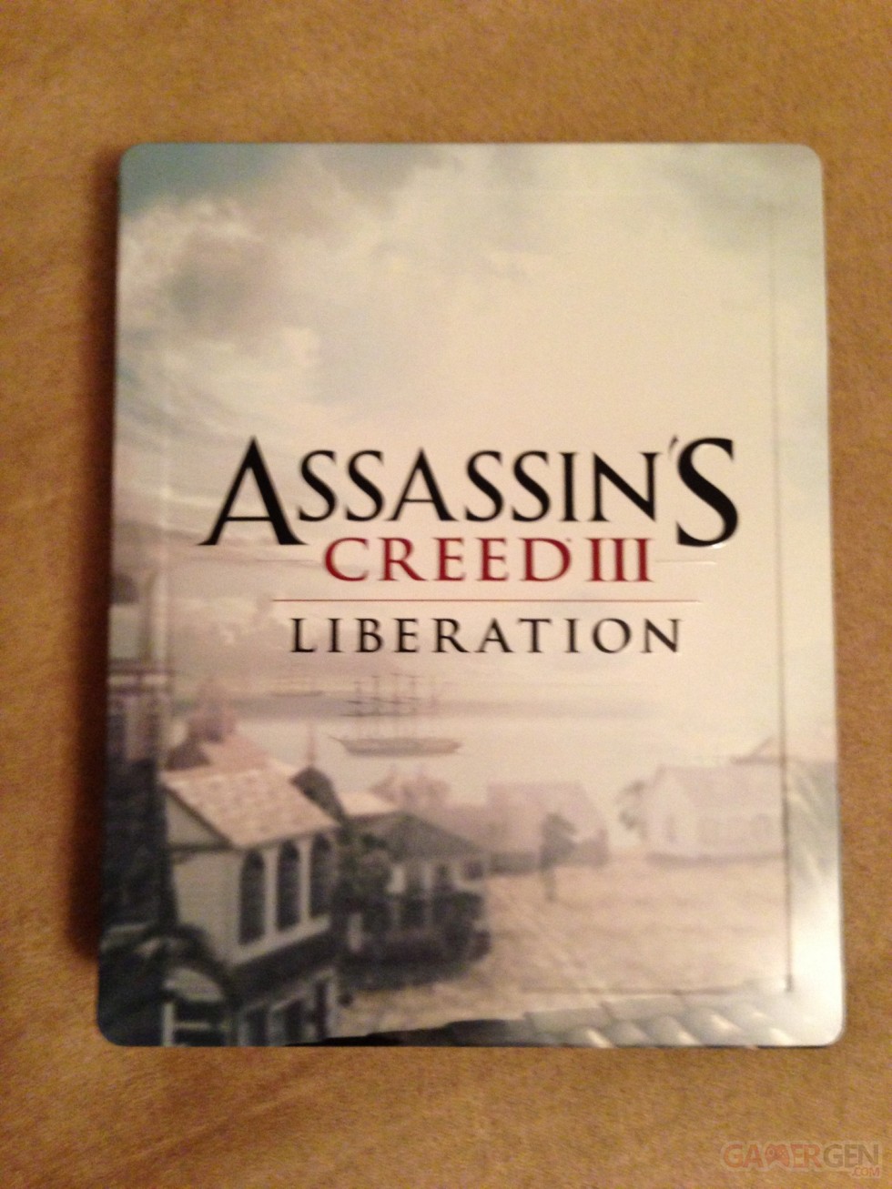 assassin-s-creed-III-liberation-psvita-steelbook-photo-04